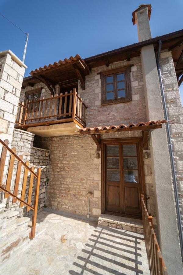 Villa Korfes-Κορφές Τριώροφη Βίλα Για Οικογένειες Και Παρέες Καρπενήσι Εξωτερικό φωτογραφία